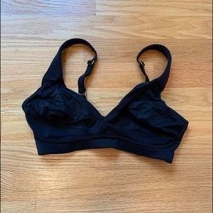 SOLD 4 Soma Wirefree Bras Black Biege 34DD